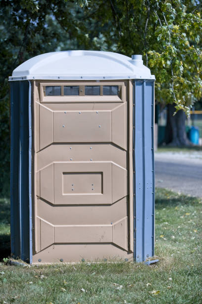 Best Porta potty rental near me  in Shorewood, IL
